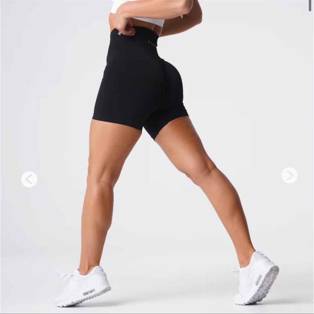 Black NVGTN seamless shorts XS